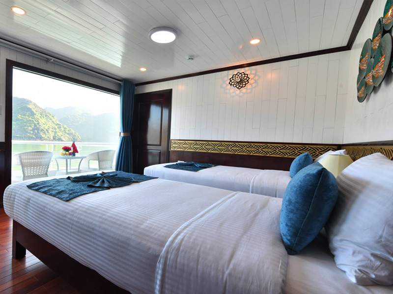 Sapphire Cruise - Deluxe Single Cabin - 1 Pax/ Cabin (Location: 1st Deck - Private Balcony)